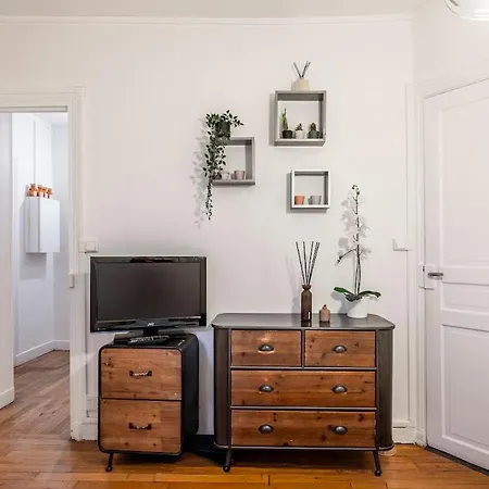 - 10 Min To Notre-dame Apartment *