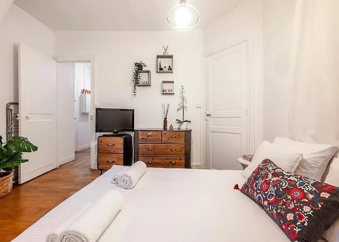 - 10 Min To Notre-dame Apartment *